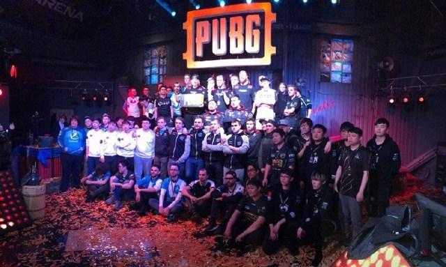 武磊完成膝盖手术，康复水平决定武磊能恢复几成功力，现在谈世预赛纯一厢情.