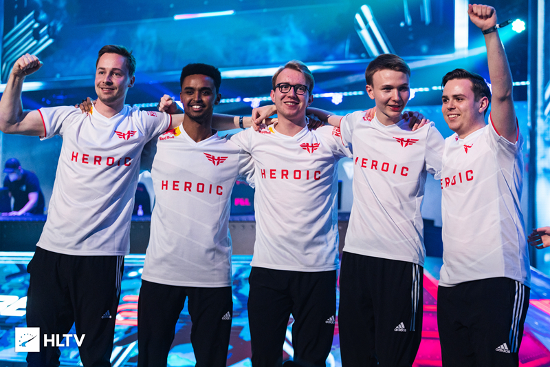 展现了其管 展现了其管