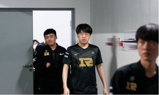 让战术点评 让战术点评