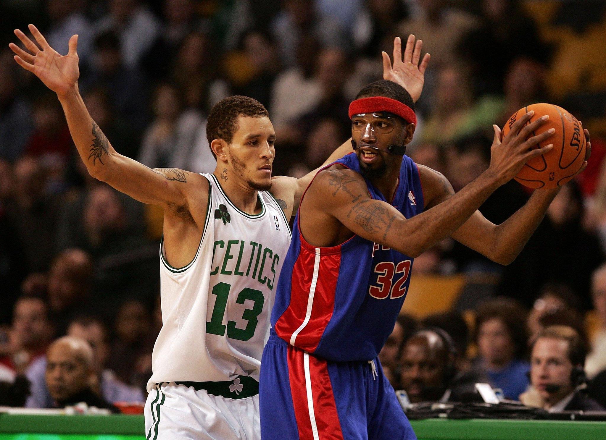 台阶式出场 台阶式出场